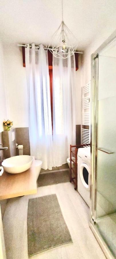 Ferienwohnung A Quattro Passi Dal Centro Bologna Exterior foto